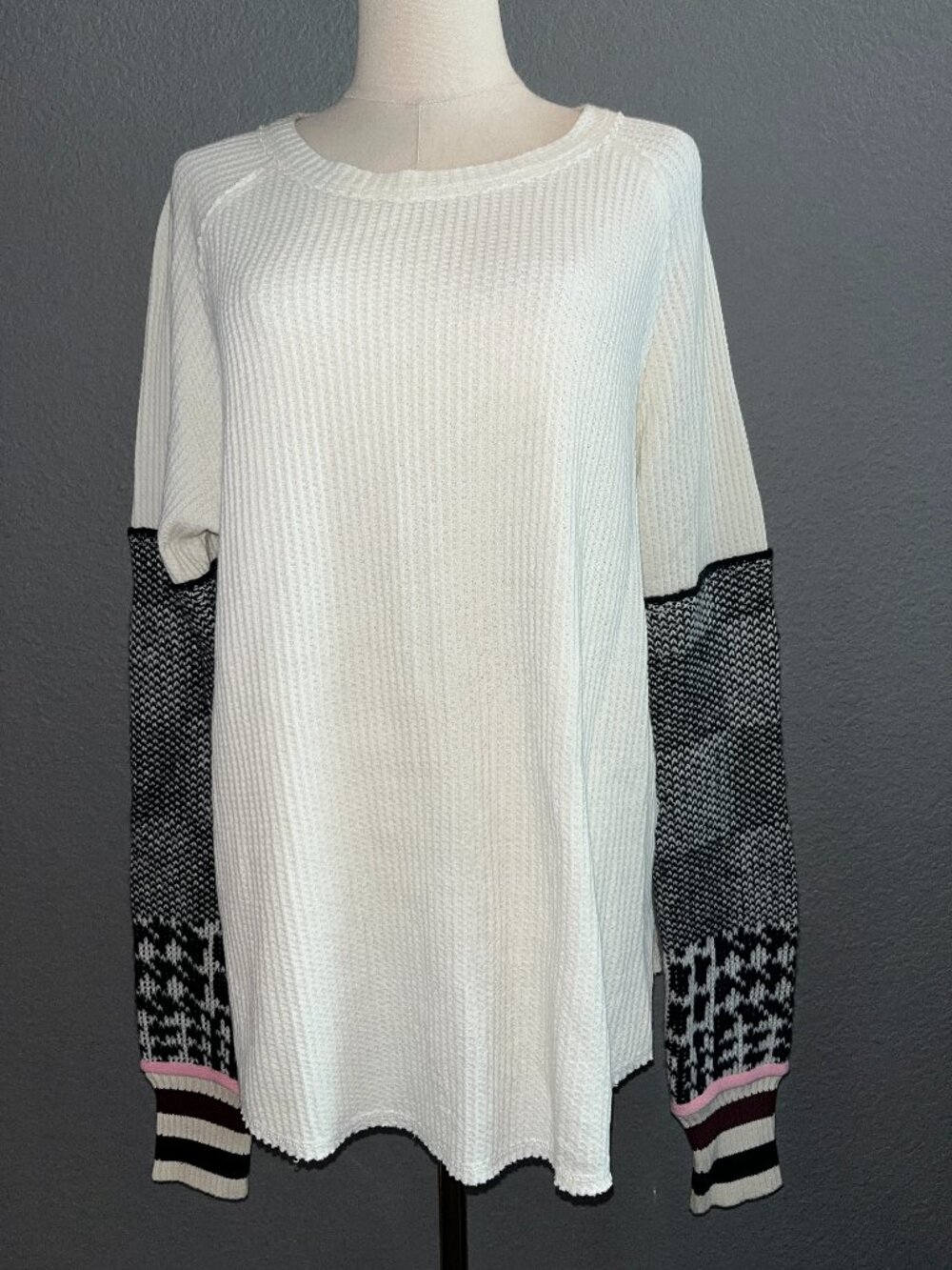 Free People We The Free Mod About You Cuff Raglan Pullover Ivory - Like New - M